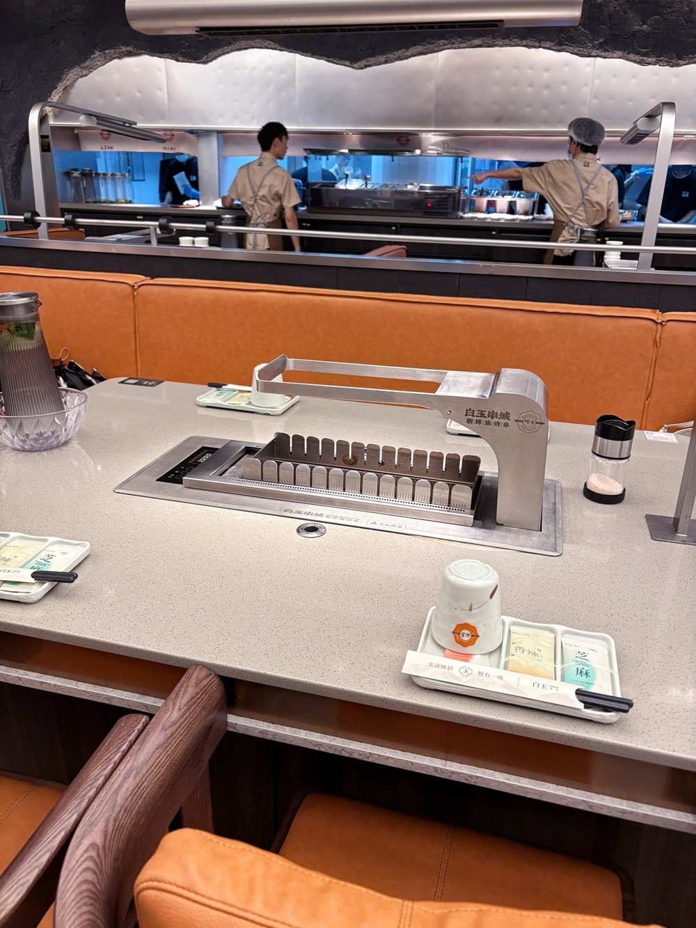 深圳美食餐廳推薦∥白玉串城．朝鮮族烤串，全自動串烤！