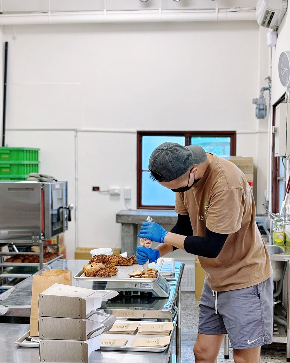 樹.sugoeat(逢甲店)酥脆爆餡泡芙∥高雄人氣甜點店來台中囉! - 第3張圖