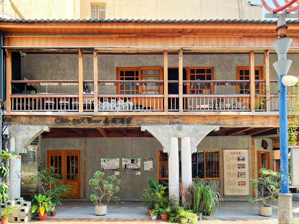 台中老屋城中漫遊∥陳彫刻處、全安堂台灣台中太陽餅博物館、ChangeX Beer 南園酒家、綠川水岸景觀步道、富興工廠 1962(邀稿)